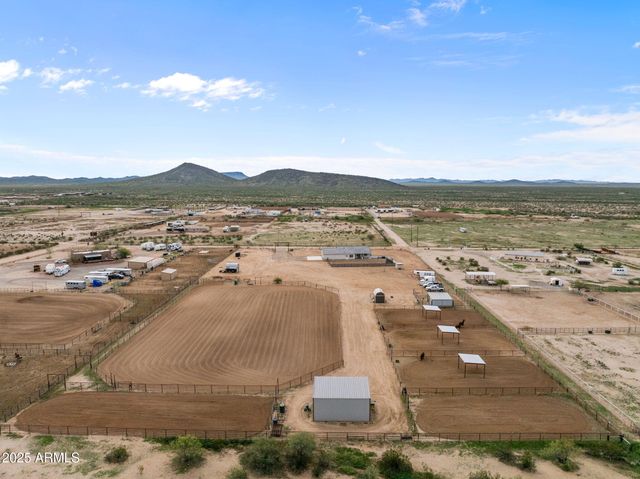 46130 W TROTTER Road, Wickenburg, AZ 85390