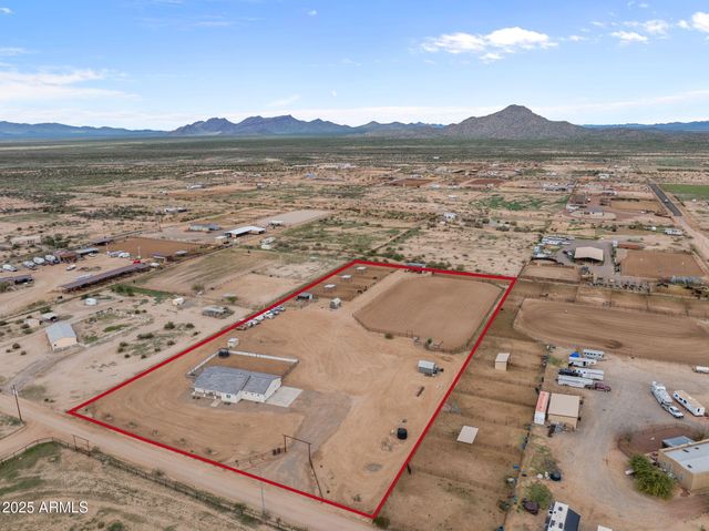 46130 W TROTTER Road, Wickenburg, AZ 85390