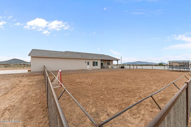 46130 W TROTTER Road, Wickenburg, AZ 85390