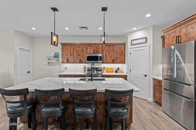 46130 W TROTTER Road, Wickenburg, AZ 85390