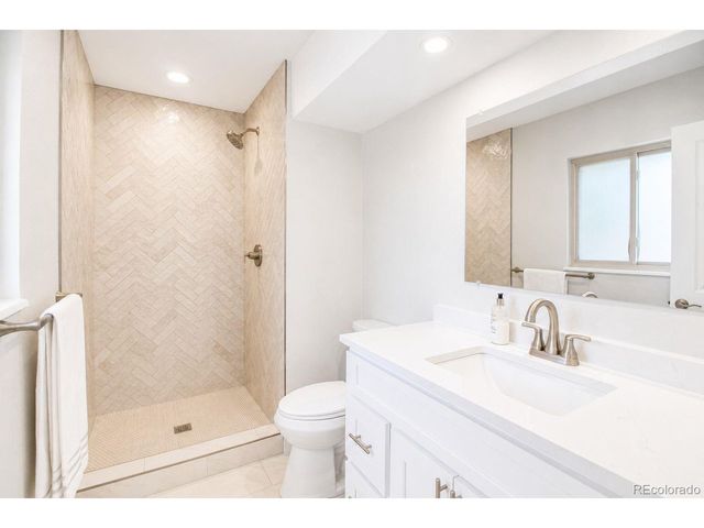 1969 S Urban St, Lakewood, CO 80228