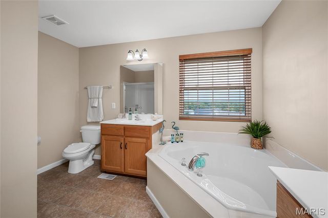 672 Berrywine Lane, Arnold, MO 63010
