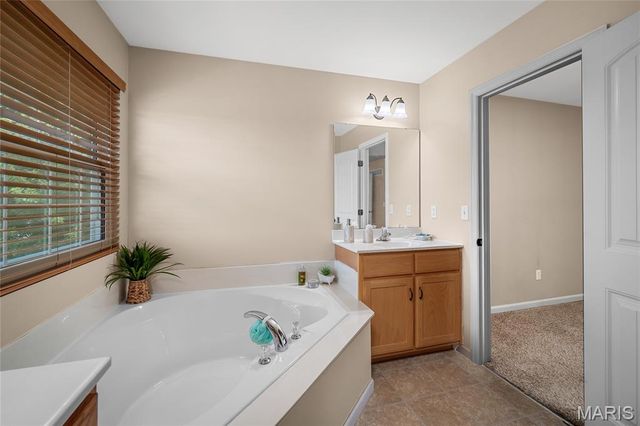 672 Berrywine Lane, Arnold, MO 63010