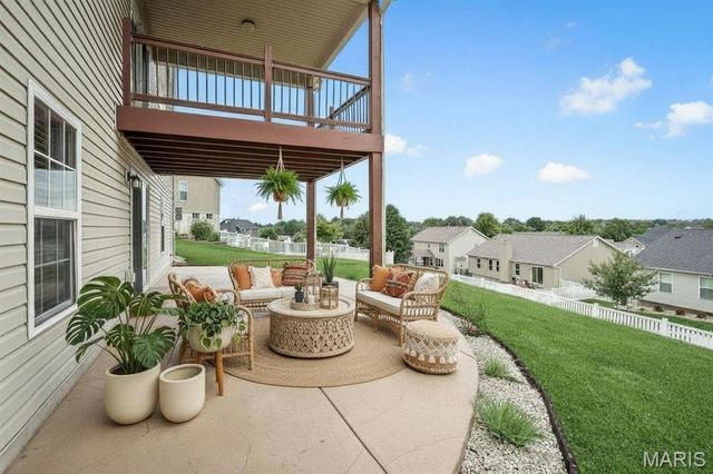 672 Berrywine Lane, Arnold, MO 63010