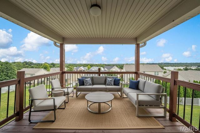 672 Berrywine Lane, Arnold, MO 63010
