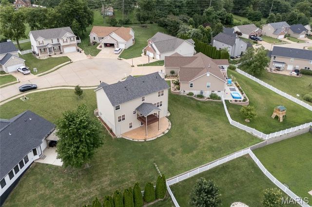 672 Berrywine Lane, Arnold, MO 63010