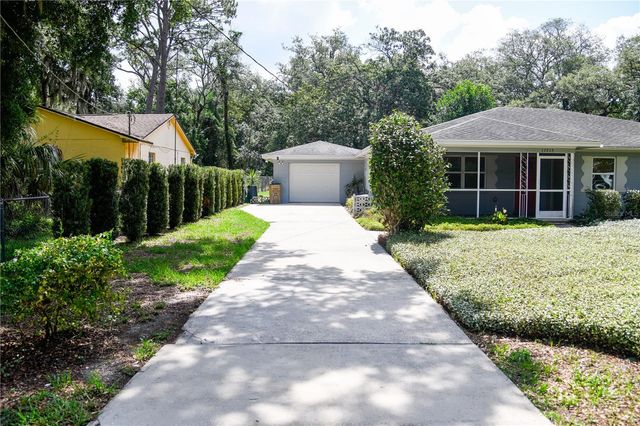 11715 N 51ST STREET, Tampa, FL 33617