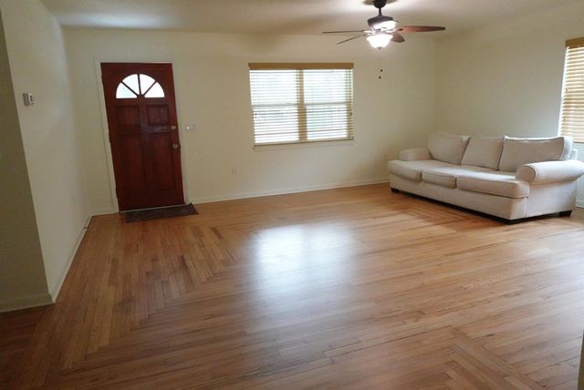 11715 N 51ST STREET, Tampa, FL 33617