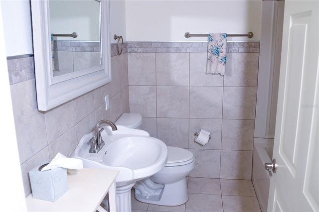 11715 N 51ST STREET, Tampa, FL 33617