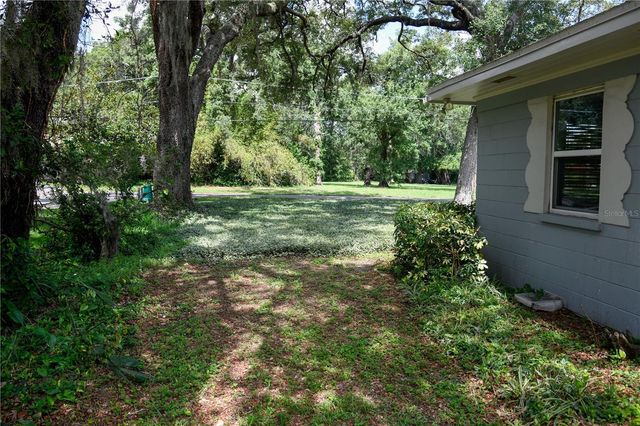11715 N 51ST STREET, Tampa, FL 33617