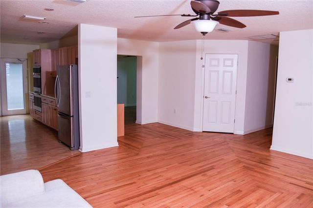 11715 N 51ST STREET, Tampa, FL 33617
