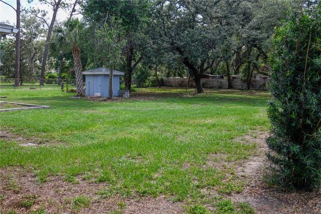 11715 N 51ST STREET, Tampa, FL 33617