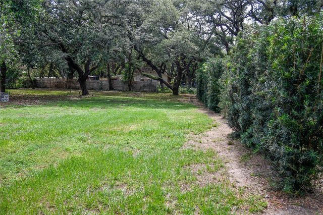 11715 N 51ST STREET, Tampa, FL 33617