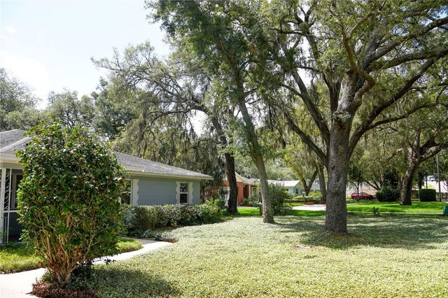 11715 N 51ST STREET, Tampa, FL 33617