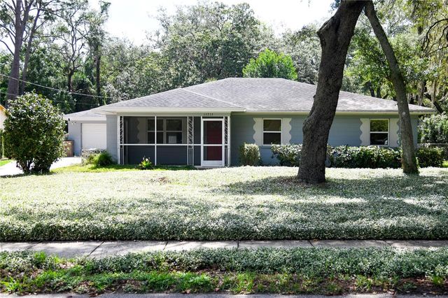 11715 N 51ST STREET, Tampa, FL 33617