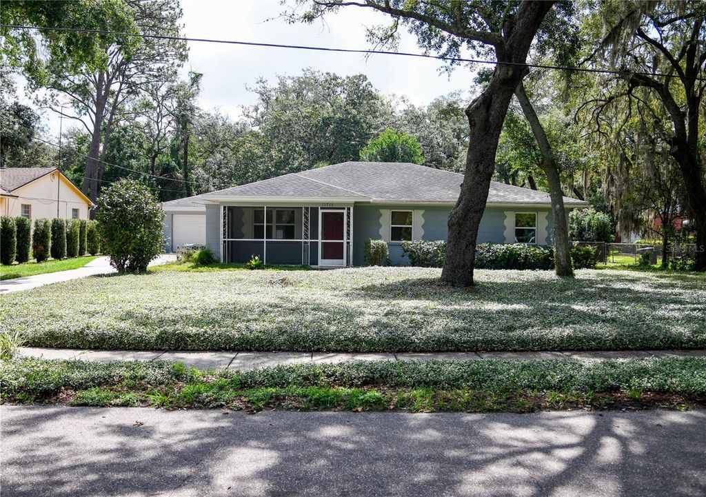 11715 N 51ST STREET, Tampa, FL 33617