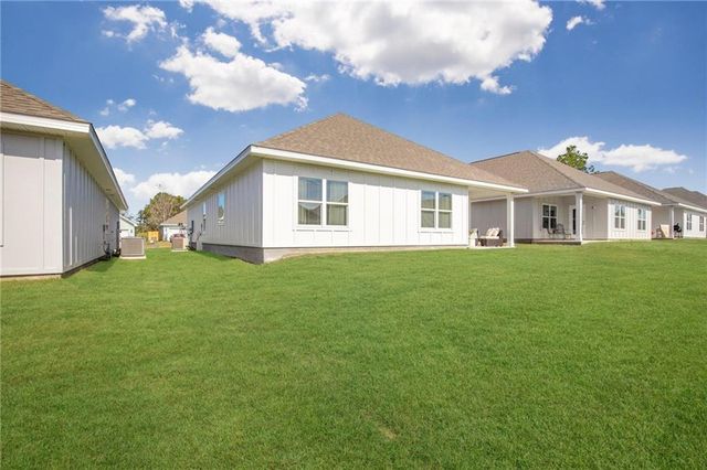 383 Haise Lane, Gulf Shores, AL 36542