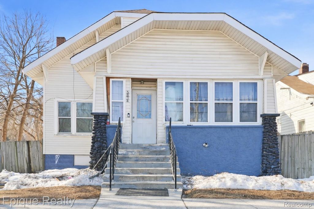 5834 Wayne Road, Romulus, MI 48174