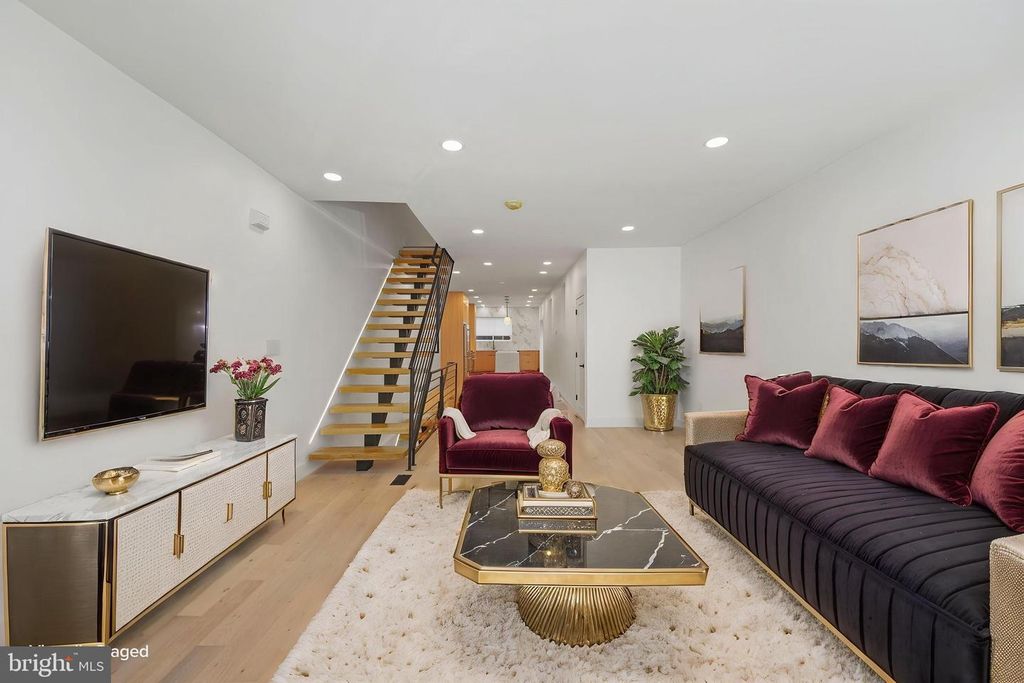 1027 CHRISTIAN ST, PHILADELPHIA, PA 19147 — photo 5