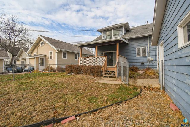 103 W 26th St Street, Sioux Falls, SD 57105