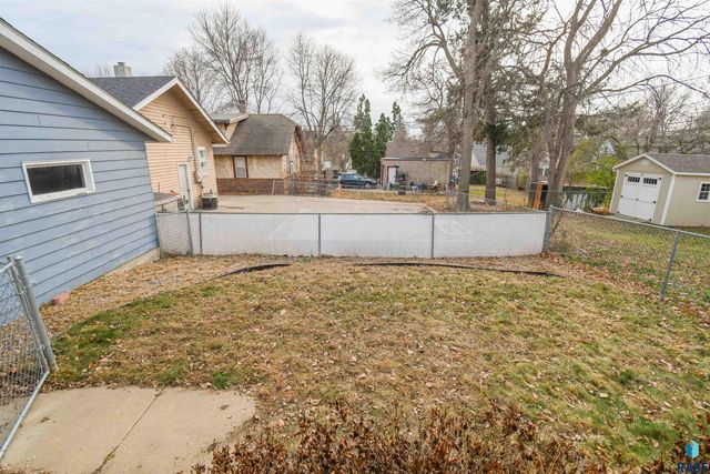 103 W 26th St Street, Sioux Falls, SD 57105