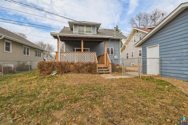 103 W 26th St Street, Sioux Falls, SD 57105