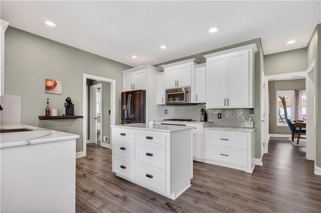 18224 153rd Street, Basehor, KS 66007