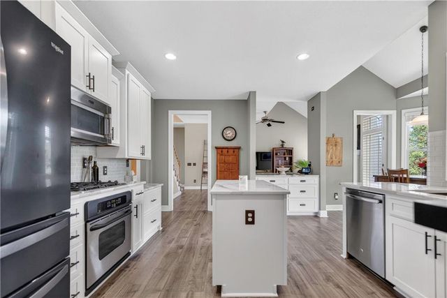 18224 153rd Street, Basehor, KS 66007