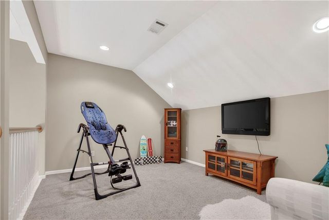18224 153rd Street, Basehor, KS 66007