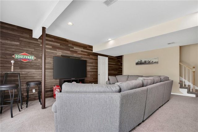 18224 153rd Street, Basehor, KS 66007