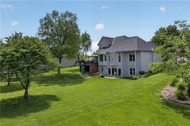 18224 153rd Street, Basehor, KS 66007