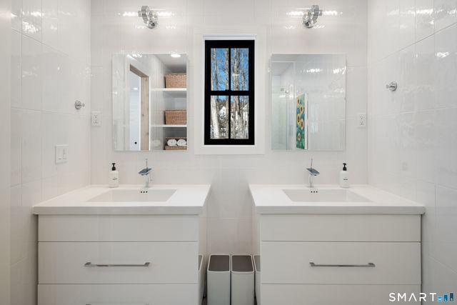 2 Charcoal Lane, Westport, CT 06880