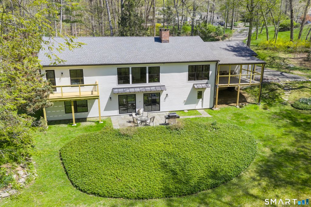 2 Charcoal Lane, Westport, CT 06880