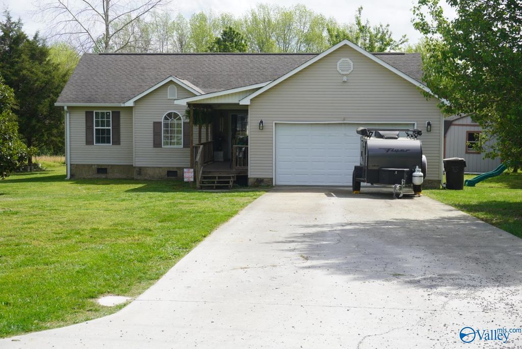 95 Porter Drive, Dutton, AL 35744