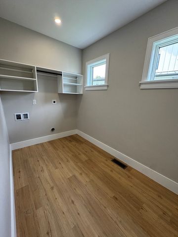 21 Josiah Path, Falmouth, MA 02540