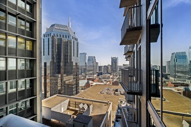 415 Church St Apt 1507, Nashville, TN 37219