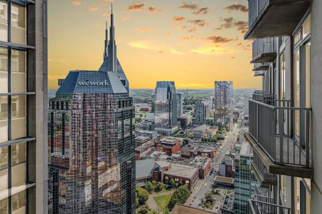 415 Church St Apt 1507, Nashville, TN 37219