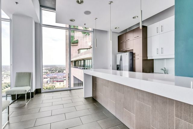 415 Church St Apt 1507, Nashville, TN 37219
