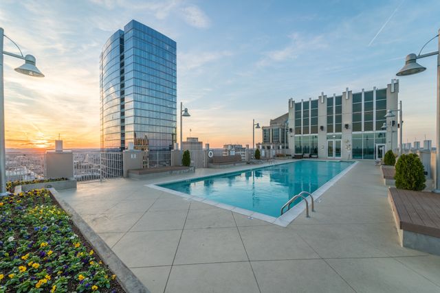 415 Church St Apt 1507, Nashville, TN 37219