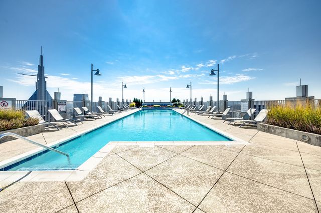 415 Church St Apt 1507, Nashville, TN 37219