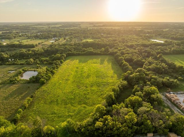 E 267th Road, Harrisonville, MO 64701