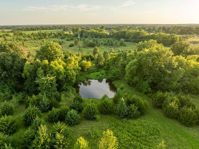 E 267th Road, Harrisonville, MO 64701