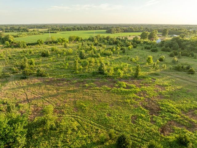 E 267th Road, Harrisonville, MO 64701