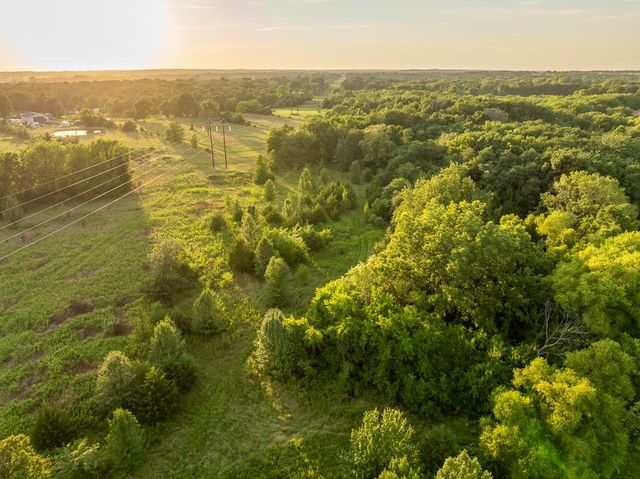 E 267th Road, Harrisonville, MO 64701