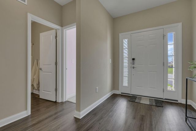 12482 Prairie View Drive NW, Pickerington, OH 43147