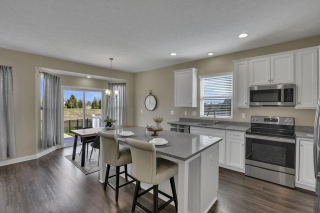 12482 Prairie View Drive NW, Pickerington, OH 43147