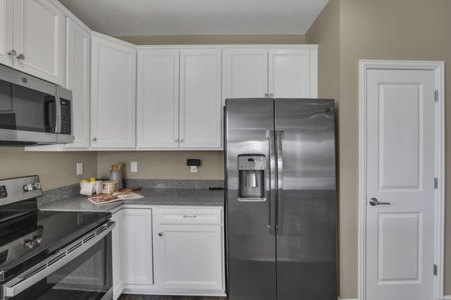 12482 Prairie View Drive NW, Pickerington, OH 43147