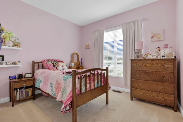 12482 Prairie View Drive NW, Pickerington, OH 43147