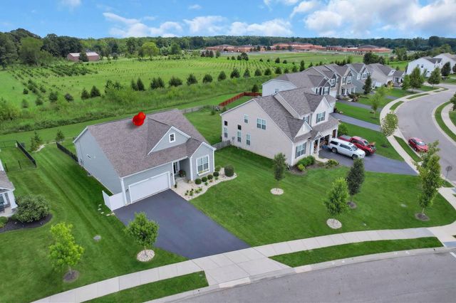 12482 Prairie View Drive NW, Pickerington, OH 43147