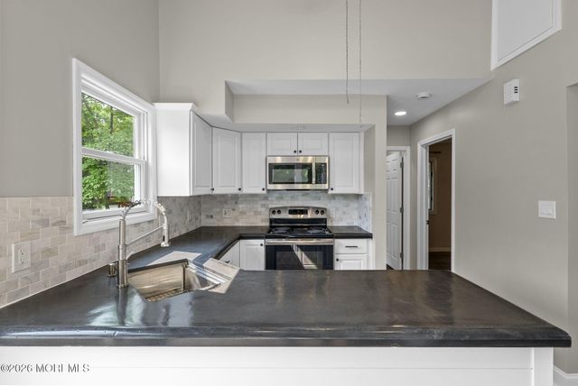 25 Cassville Road, Jackson, NJ 08527